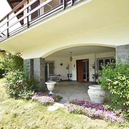 Elegant In With Private Garden * 메이나