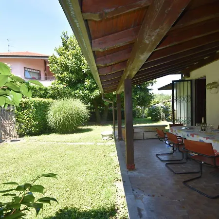 빌라 Elegant In With Private Garden *