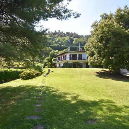 Elegant In With Private Garden * 메이나